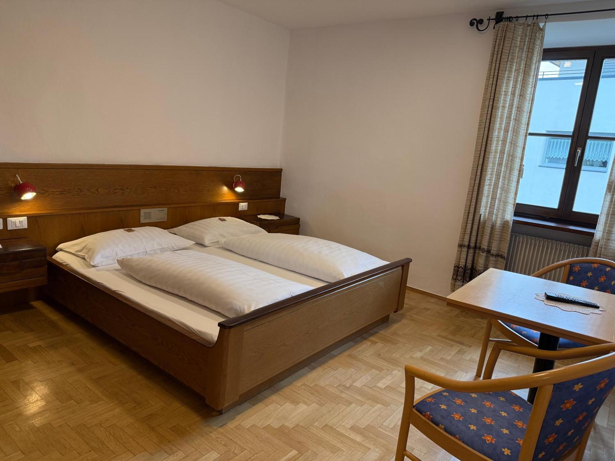 Gasthof Goldenes Lamm Vahrn Habitación foto