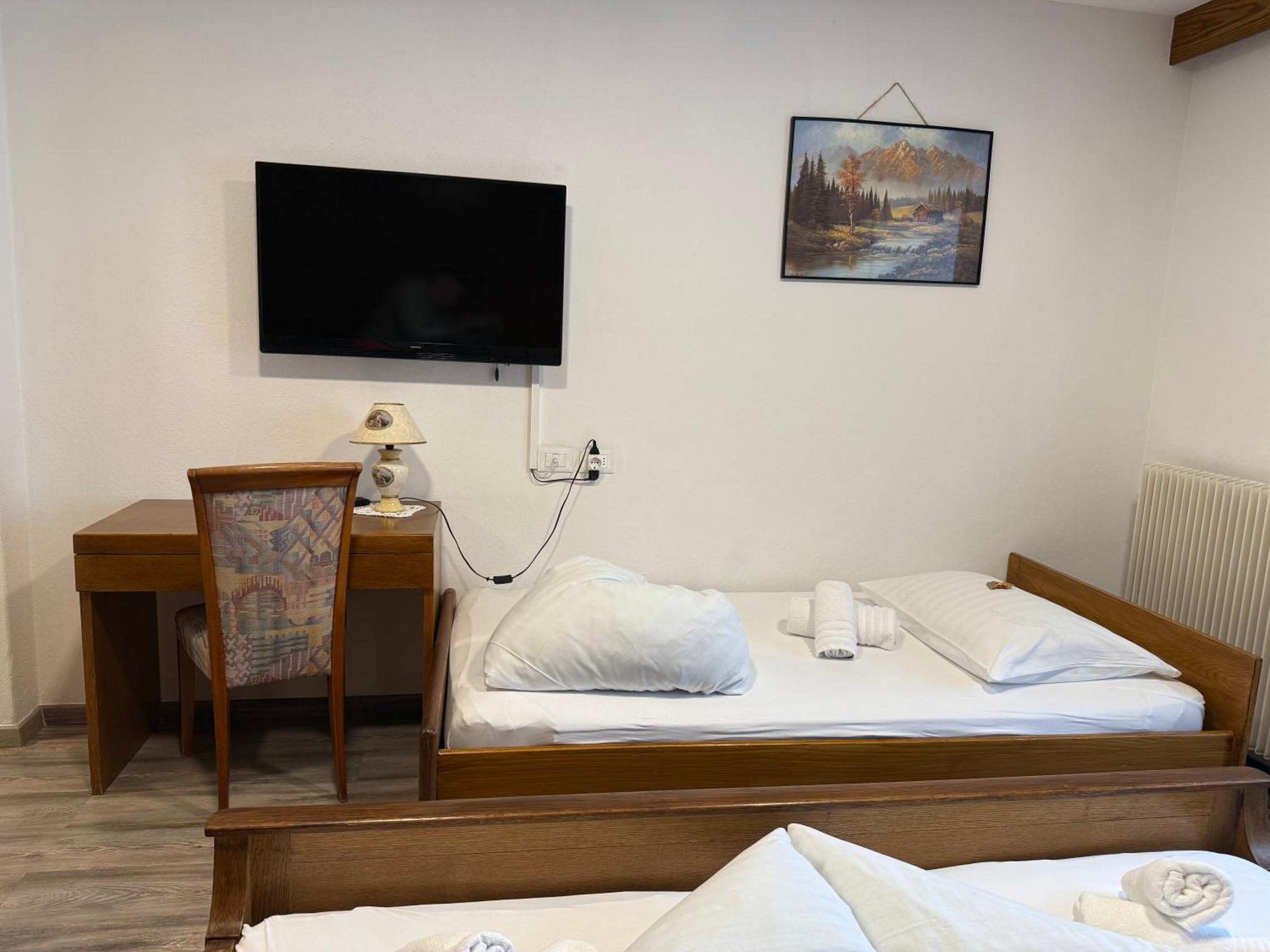 Gasthof Goldenes Lamm Vahrn Habitación foto